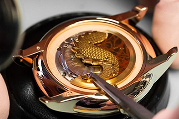 济南江诗丹顿为什么倒着走