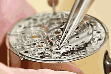 济南江诗丹顿手表进水了维修